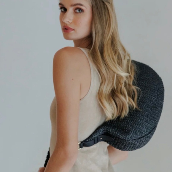 Jules Kae Zola Black Straw Moon Shaped FauxVegan Leather Braided Strap Purse NWT - Picture 3 of 16